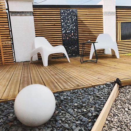 Love Room Haut De Gamme - L'Extase Avec Jacuzzi Violaines Экстерьер фото